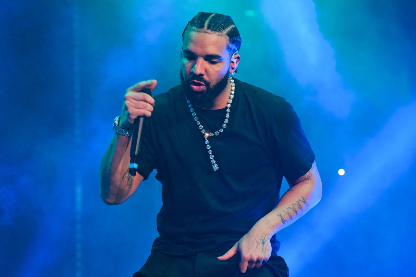 The Impact of Fake Streaming Numbers